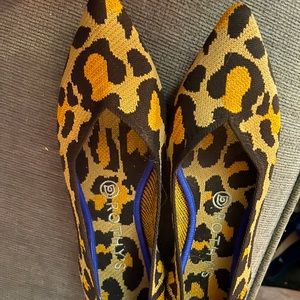 NWOT Rothy's The Point Big Cat Flats Pointed Toe Leopard Print Sz 8